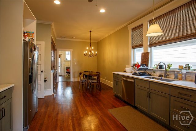 921 E Waldburg Street, Savannah, GA 31401