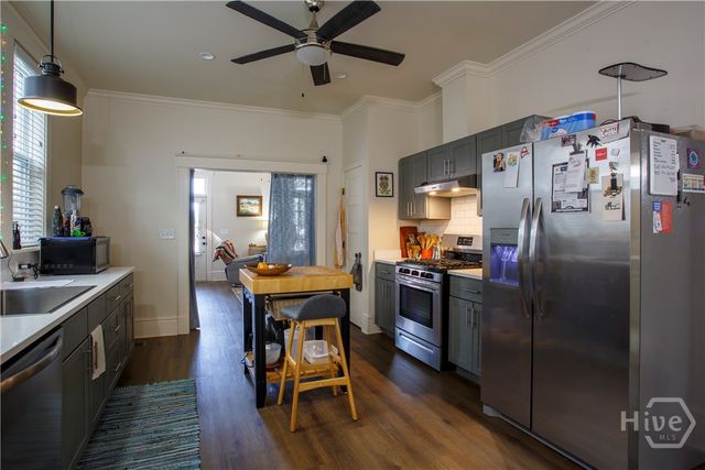 921 E Waldburg Street, Savannah, GA 31401