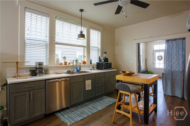 921 E Waldburg Street, Savannah, GA 31401