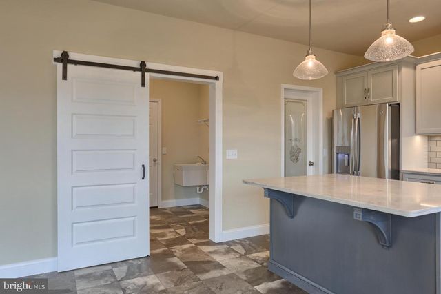 023 ROLLING MEADOW RD, Lebanon, PA 17046