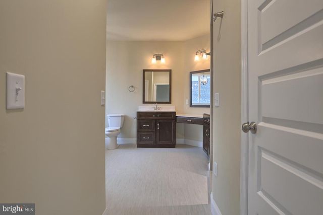 023 ROLLING MEADOW RD, Lebanon, PA 17046