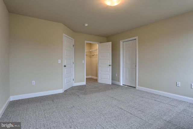 023 ROLLING MEADOW RD, Lebanon, PA 17046