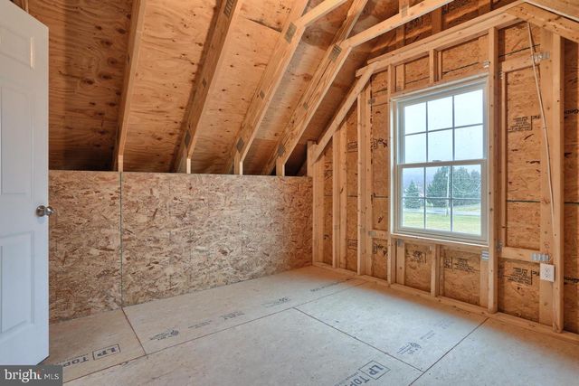 023 ROLLING MEADOW RD, Lebanon, PA 17046