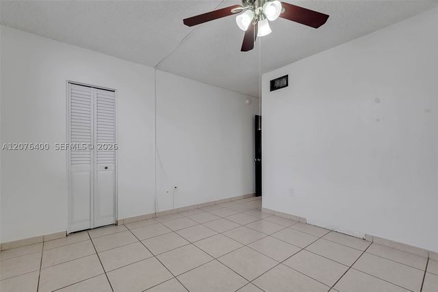 1655 NE 115th St 21B, Miami, FL 33181