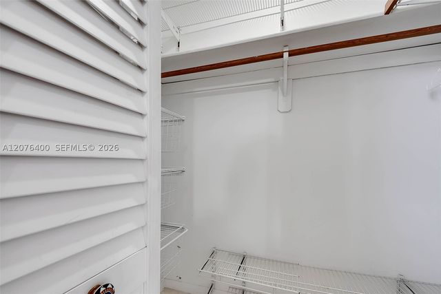 1655 NE 115th St 21B, Miami, FL 33181