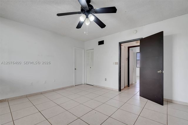 1655 NE 115th St 21B, Miami, FL 33181