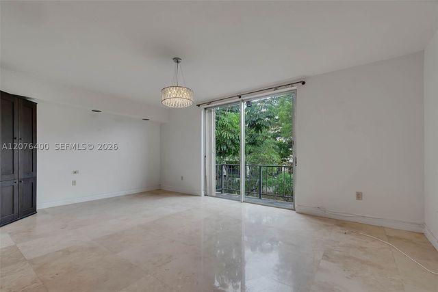 1655 NE 115th St 21B, Miami, FL 33181