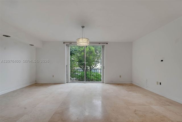 1655 NE 115th St 21B, Miami, FL 33181