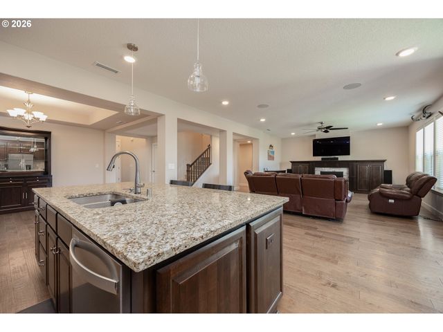 5710 Ne 133RD St, Vancouver, WA 98686