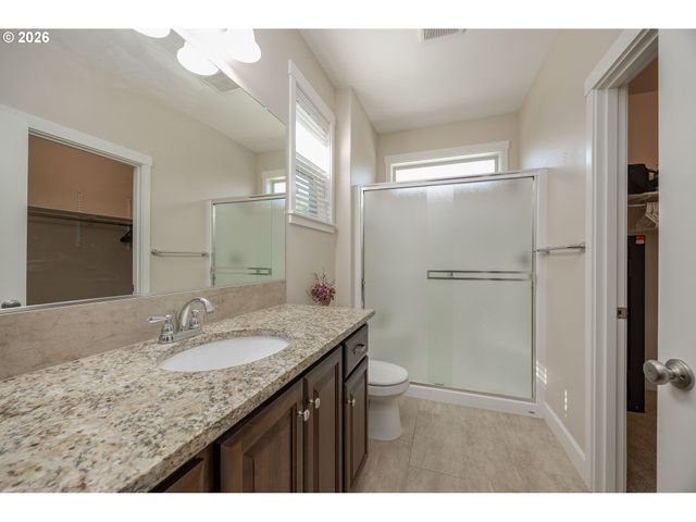 5710 Ne 133RD St, Vancouver, WA 98686