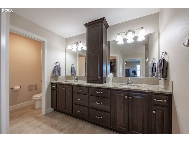5710 Ne 133RD St, Vancouver, WA 98686