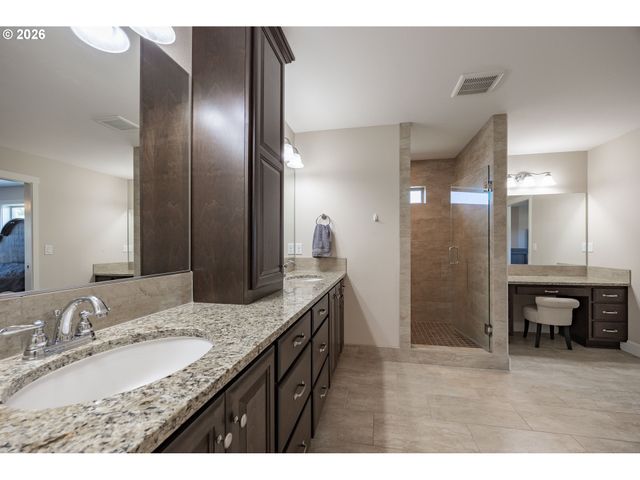 5710 Ne 133RD St, Vancouver, WA 98686