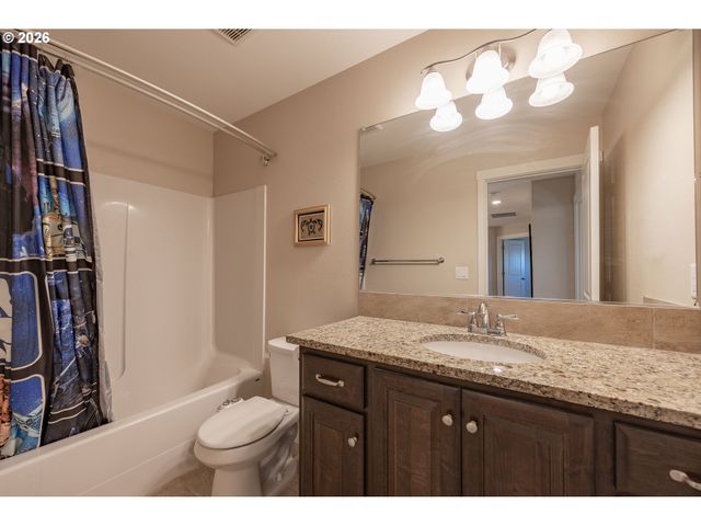5710 Ne 133RD St, Vancouver, WA 98686