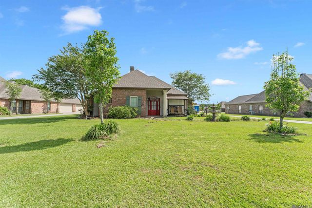 10064 Garden Oaks Ave, Denham Springs, LA 70706