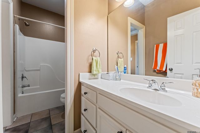 10064 Garden Oaks Ave, Denham Springs, LA 70706