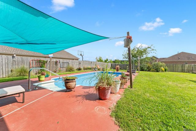 10064 Garden Oaks Ave, Denham Springs, LA 70706
