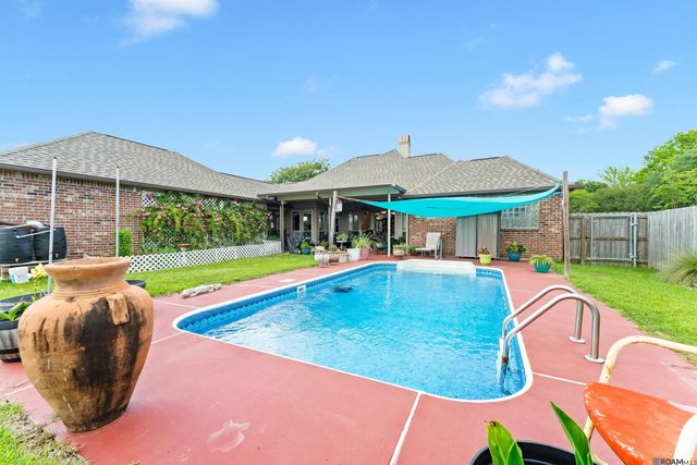 10064 Garden Oaks Ave, Denham Springs, LA 70706