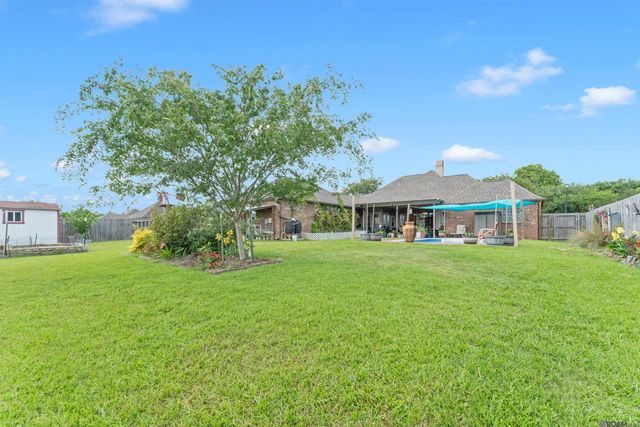 10064 Garden Oaks Ave, Denham Springs, LA 70706