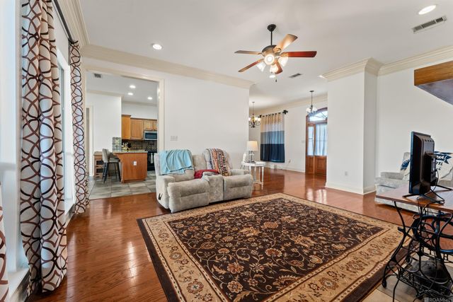 10064 Garden Oaks Ave, Denham Springs, LA 70706