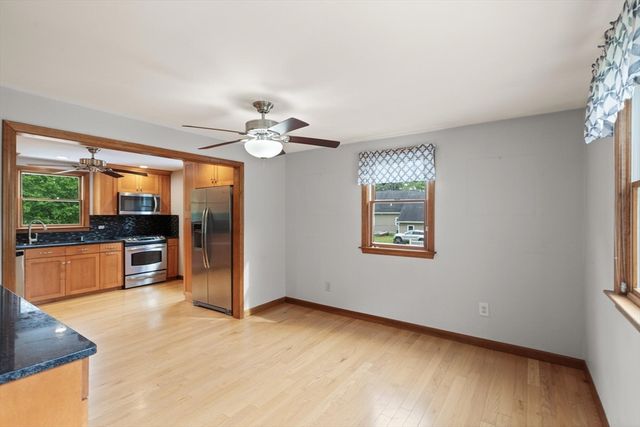 175 Lake Shore Ave., Hamilton, MA 01982