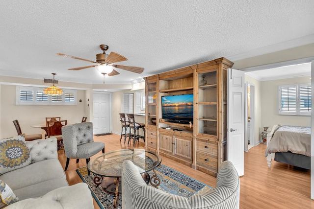 14 Colonial Club Drive 300, Boynton Beach, FL 33435