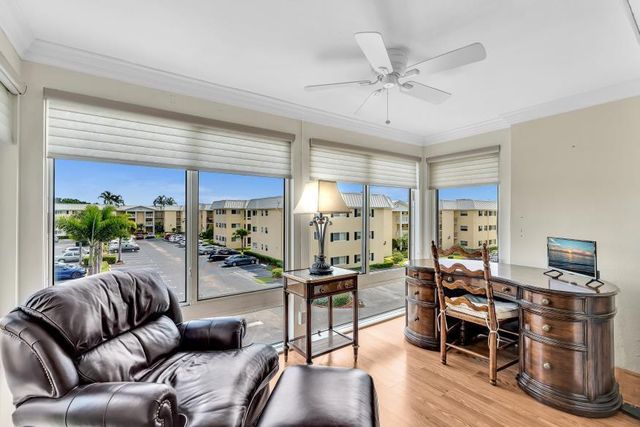 14 Colonial Club Drive 300, Boynton Beach, FL 33435