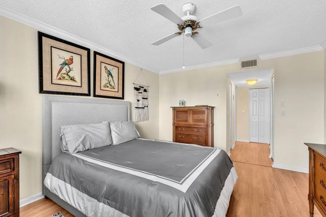 14 Colonial Club Drive 300, Boynton Beach, FL 33435