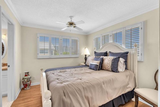 14 Colonial Club Drive 300, Boynton Beach, FL 33435