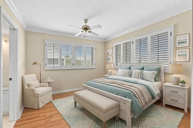 14 Colonial Club Drive 300, Boynton Beach, FL 33435