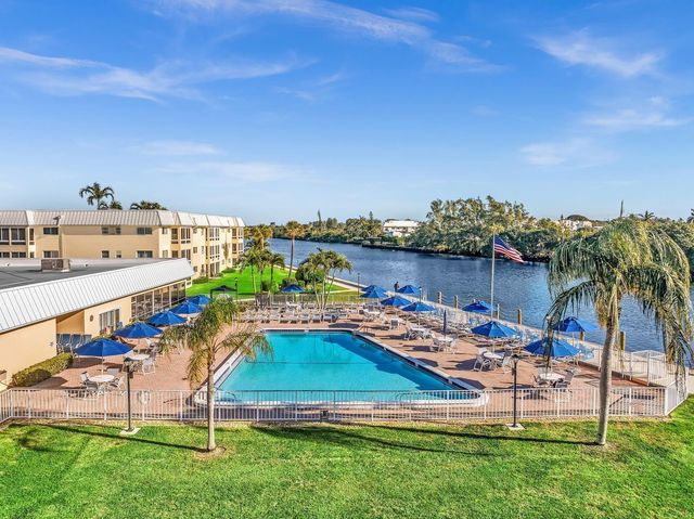 14 Colonial Club Drive 300, Boynton Beach, FL 33435