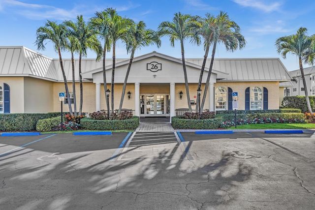 14 Colonial Club Drive 300, Boynton Beach, FL 33435