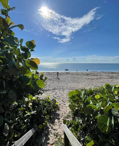 14 Colonial Club Drive 300, Boynton Beach, FL 33435