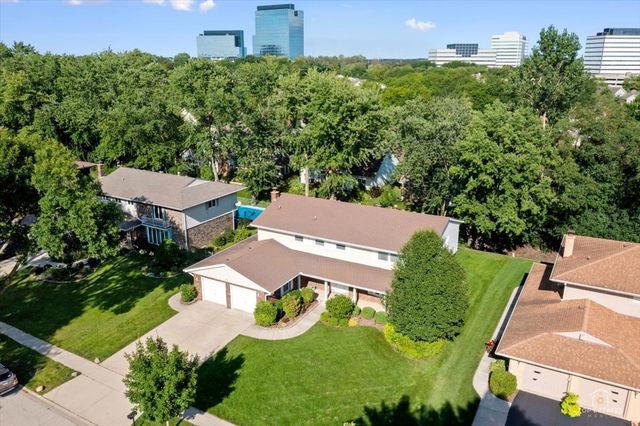 231 Southwick Lane, Schaumburg, IL 60173