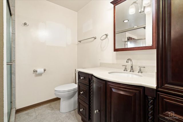 231 Southwick Lane, Schaumburg, IL 60173