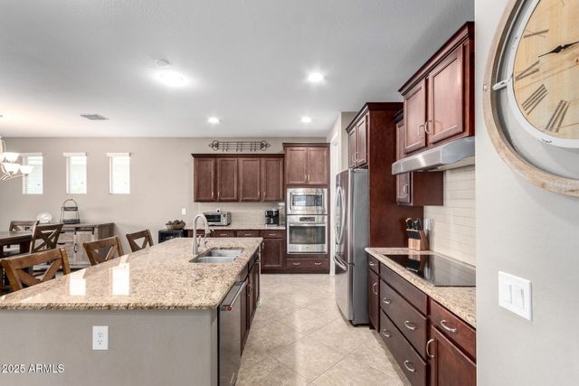 20682 E CANARY Way, Queen Creek, AZ 85142