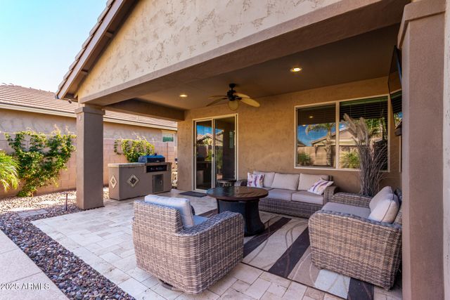 20682 E CANARY Way, Queen Creek, AZ 85142