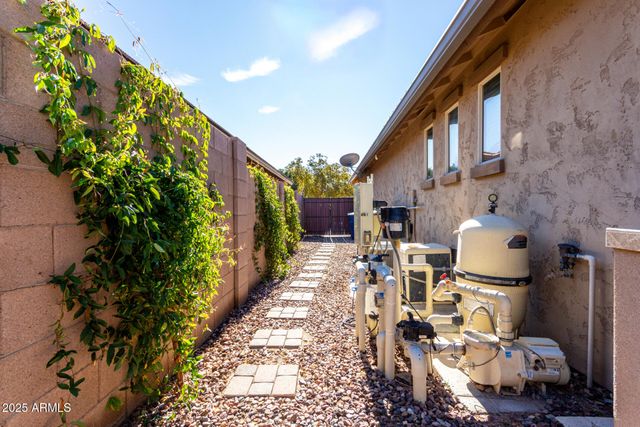 20682 E CANARY Way, Queen Creek, AZ 85142