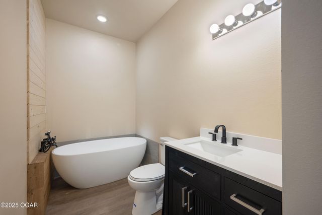 834 Oriole Lane, Noel, MO 64854