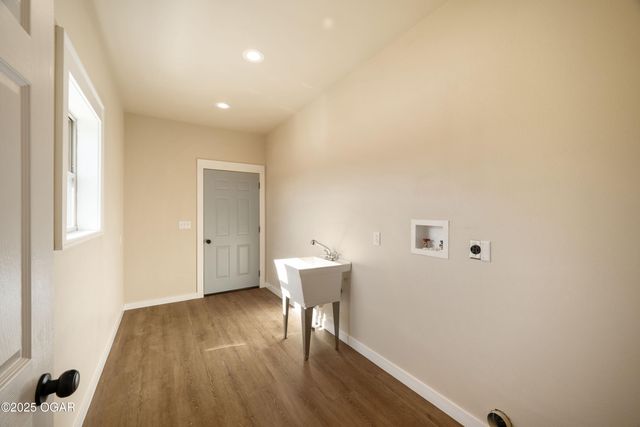 834 Oriole Lane, Noel, MO 64854