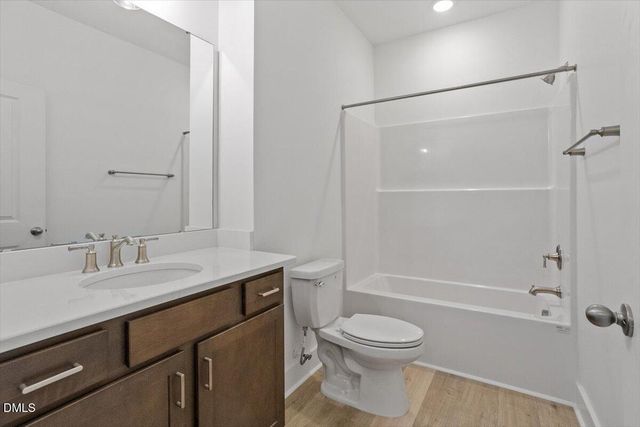 2284 Apex Peakway, Apex, NC 27502