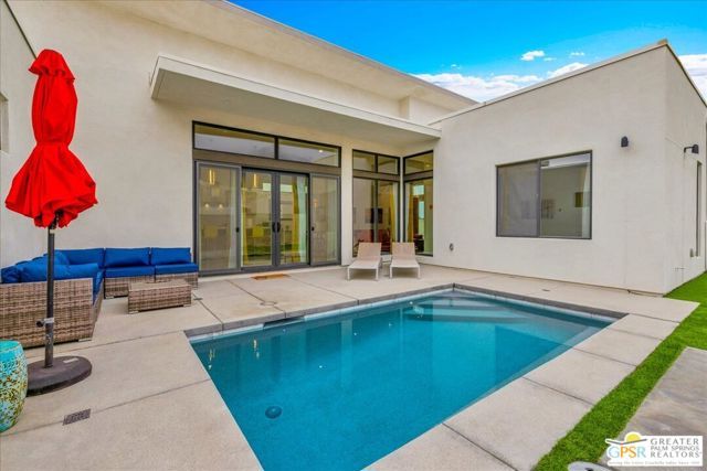 841 Fountain Drive, Palm Springs, CA 92262