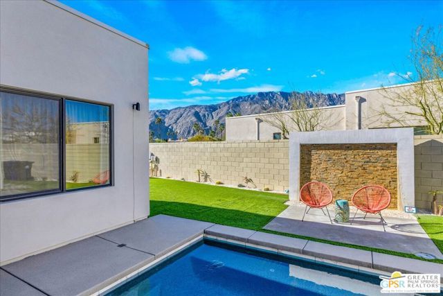 841 Fountain Drive, Palm Springs, CA 92262