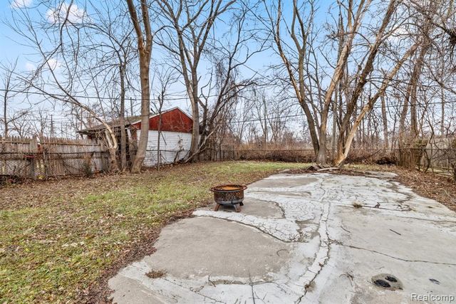 12054 Ashton Avenue, Detroit, MI 48228