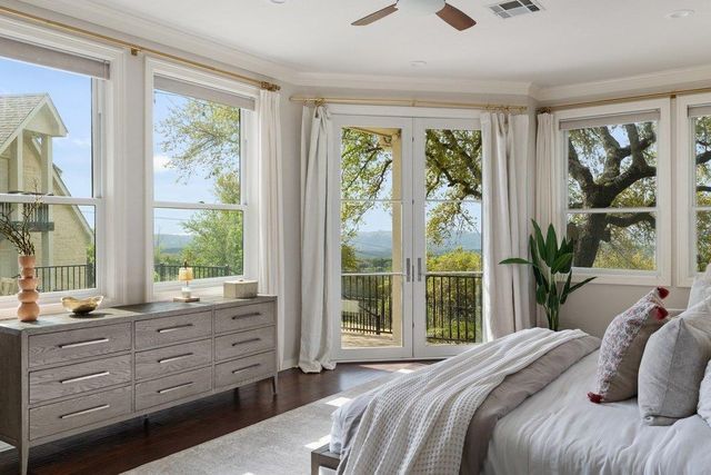 9905 Charthouse CV, Austin, TX 78730
