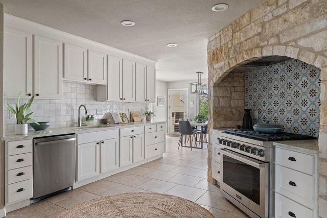 9905 Charthouse CV, Austin, TX 78730