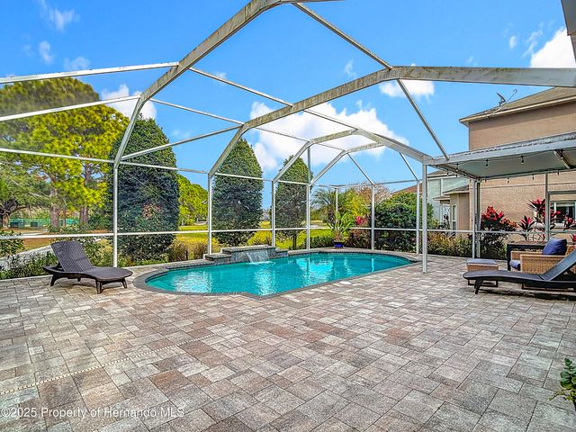 4217 Fishermans Lake Drive, Lutz, FL 33558