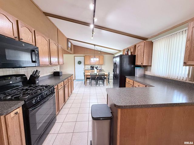 1310 CARVER Road, Springfield, IL 62707