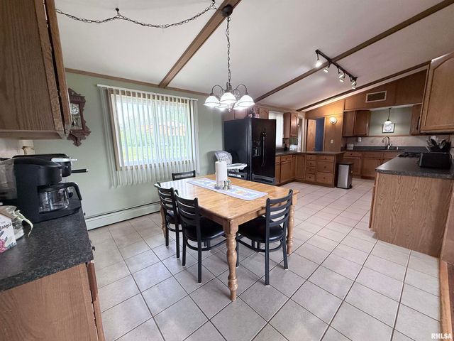 1310 CARVER Road, Springfield, IL 62707