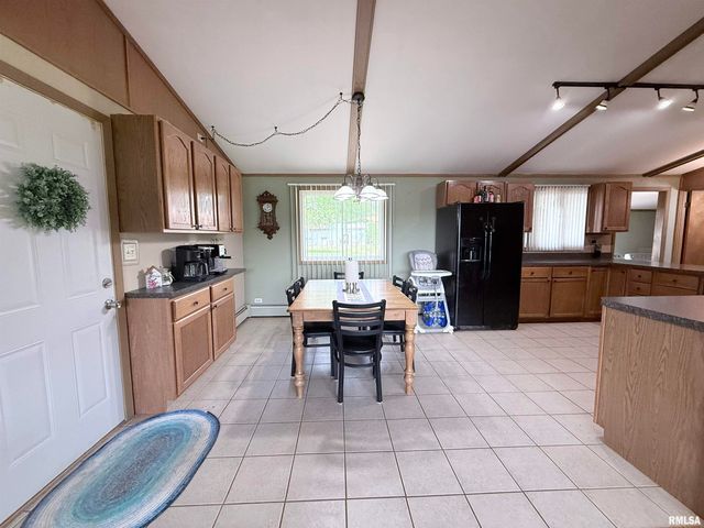 1310 CARVER Road, Springfield, IL 62707