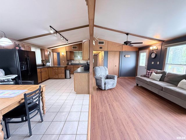 1310 CARVER Road, Springfield, IL 62707
